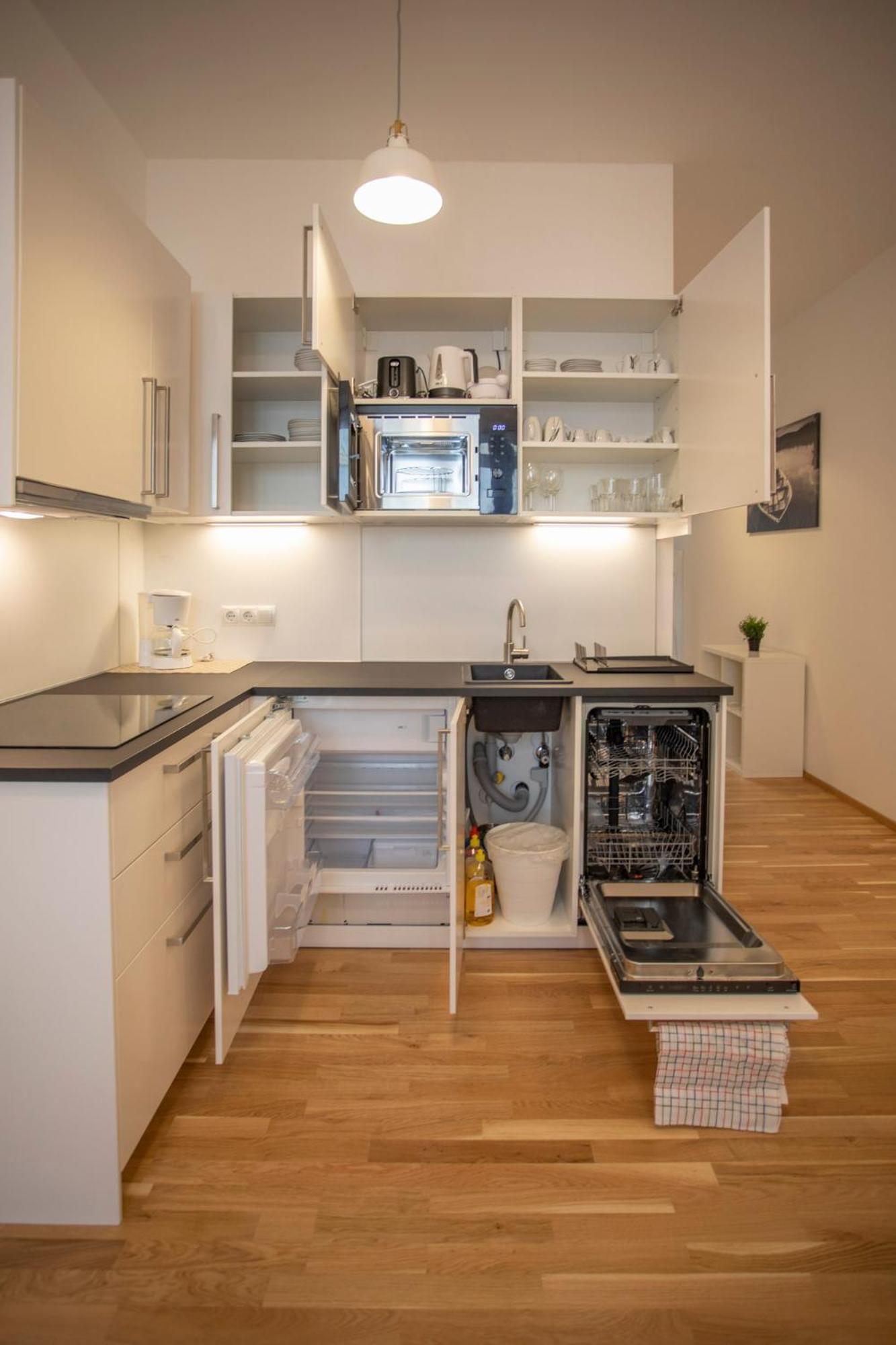 Innsbruck Urban Apartment I No Stairs I 24H Contactless Check-In מראה חיצוני תמונה